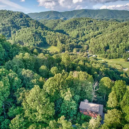 Mountain Laurel Lodge